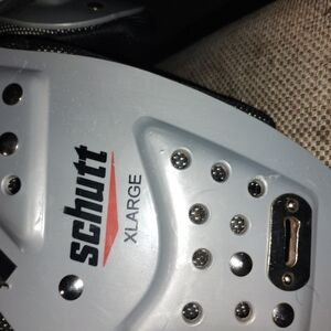 Schutt XL Shoulder Pads